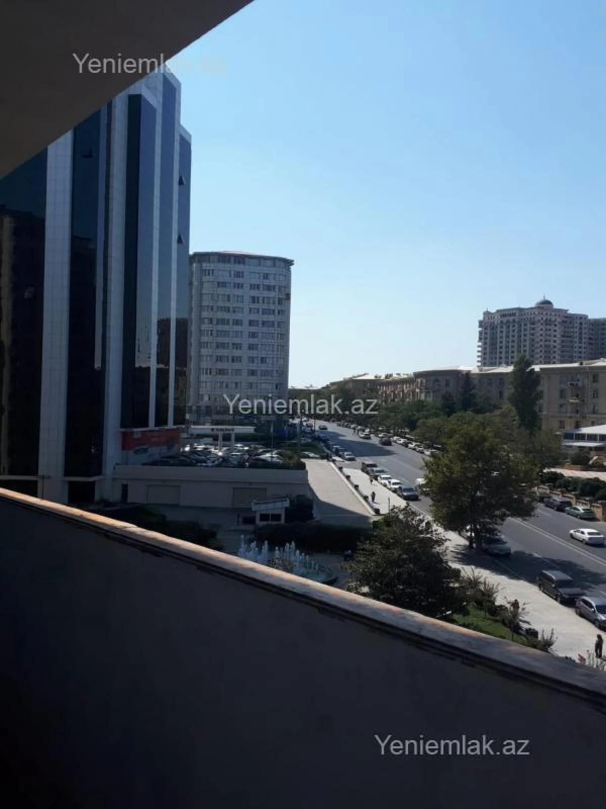 Satılır 4 otaqlı köhnə tikili 105 m²