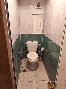 Satılır 2 otaqlı köhnə tikili 55 m²