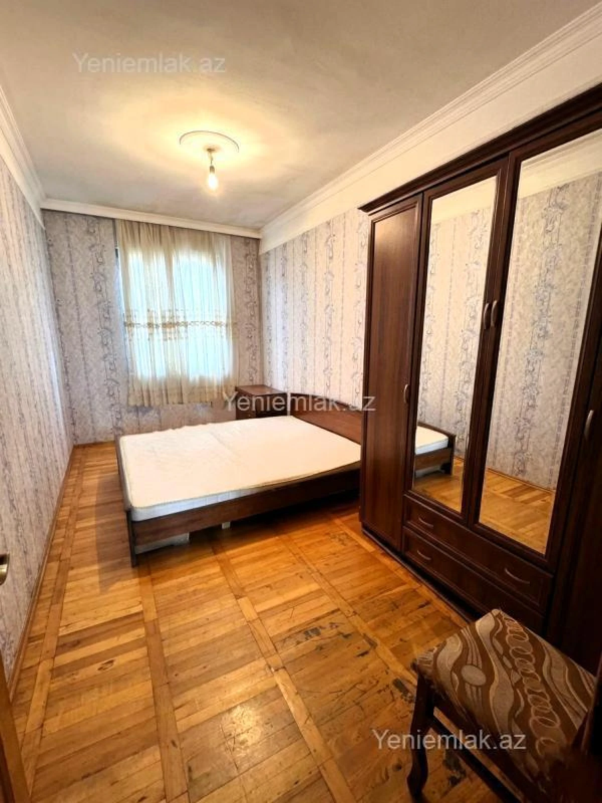 Satılır 2 otaqlı köhnə tikili 55 m²