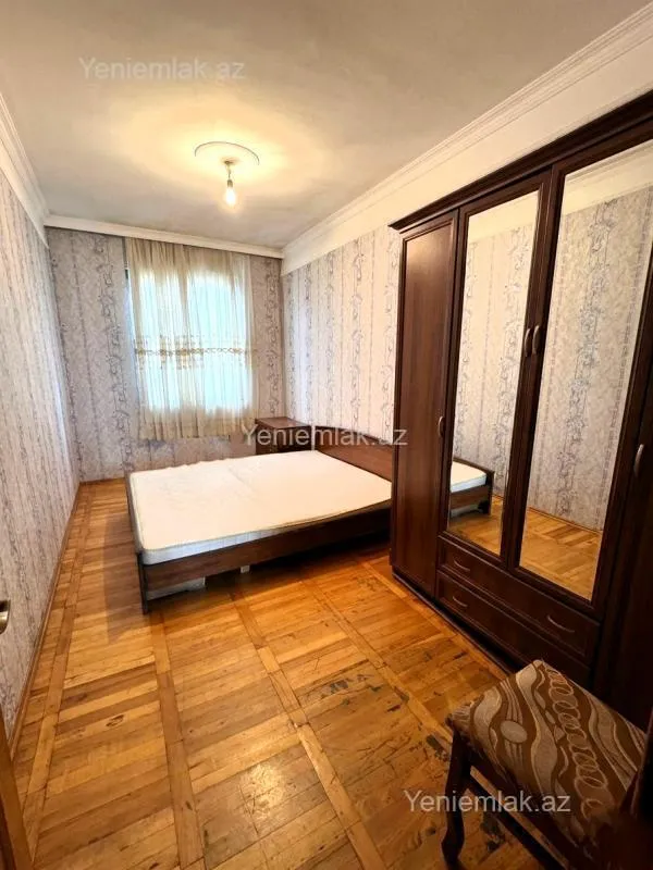 Satılır 2 otaqlı köhnə tikili 55 m²