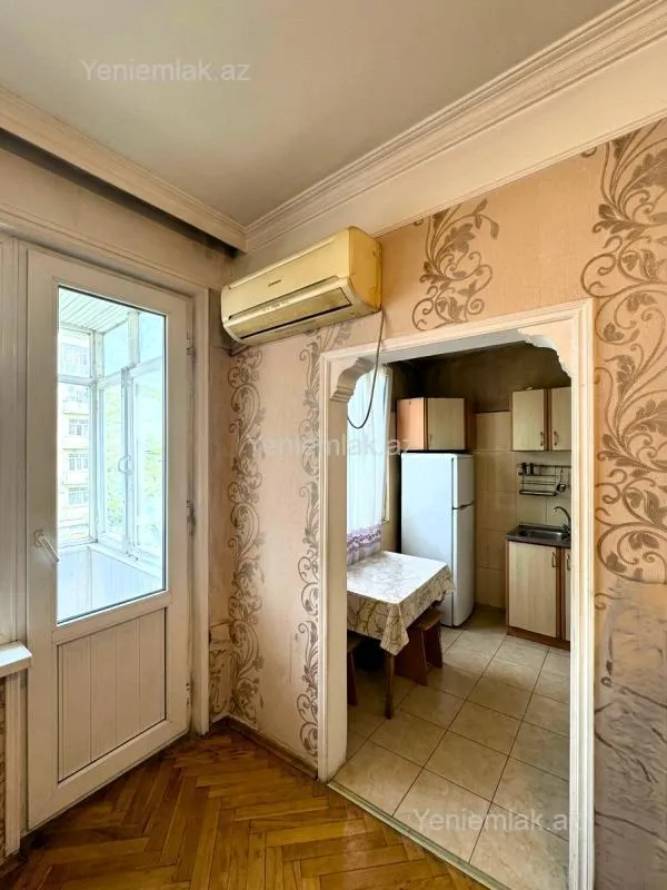 Satılır 2 otaqlı köhnə tikili 55 m²