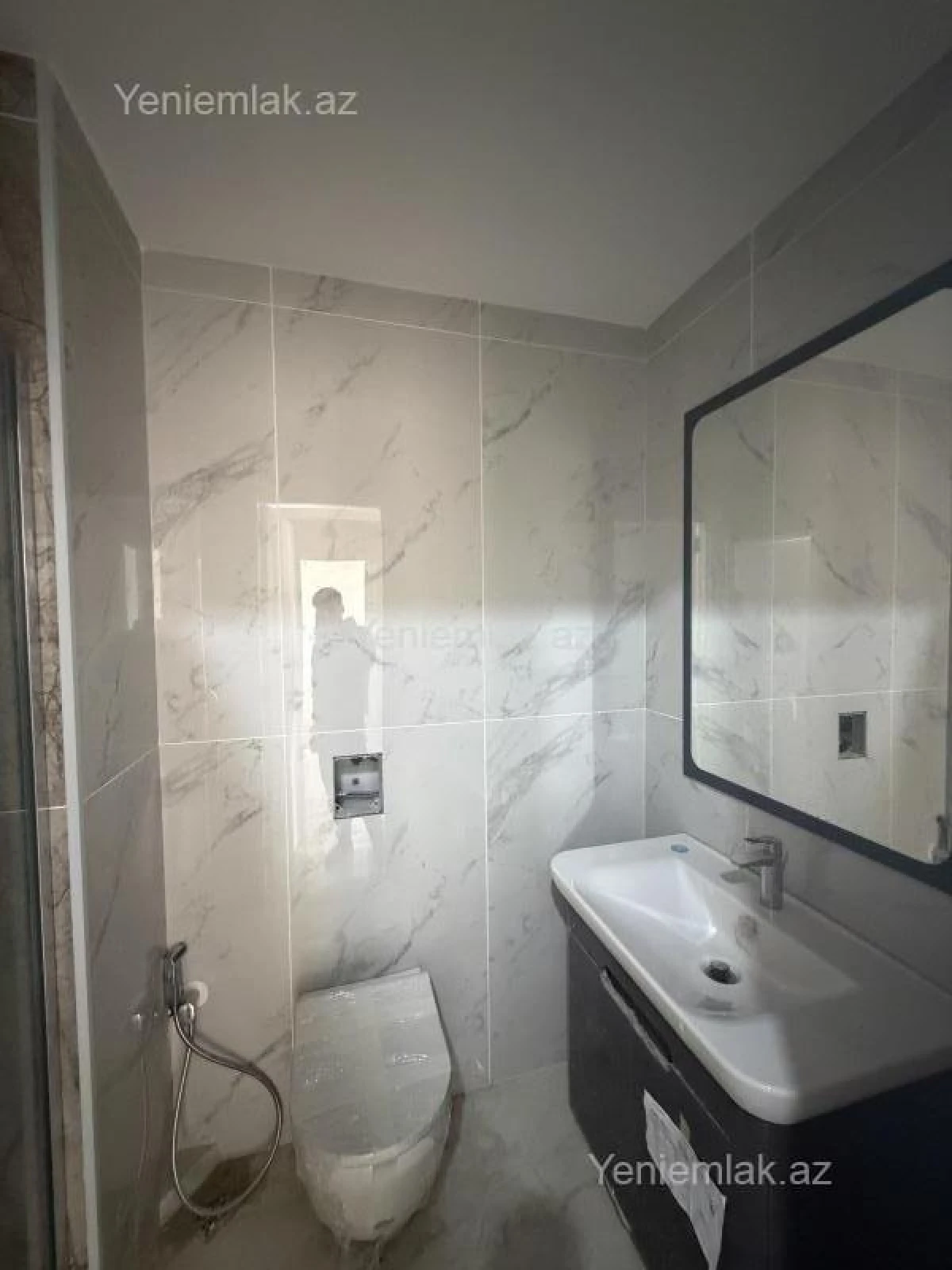 Satılır 3 otaqlı yeni tikili 73 m²