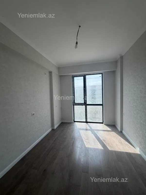 Satılır 3 otaqlı yeni tikili 73 m²