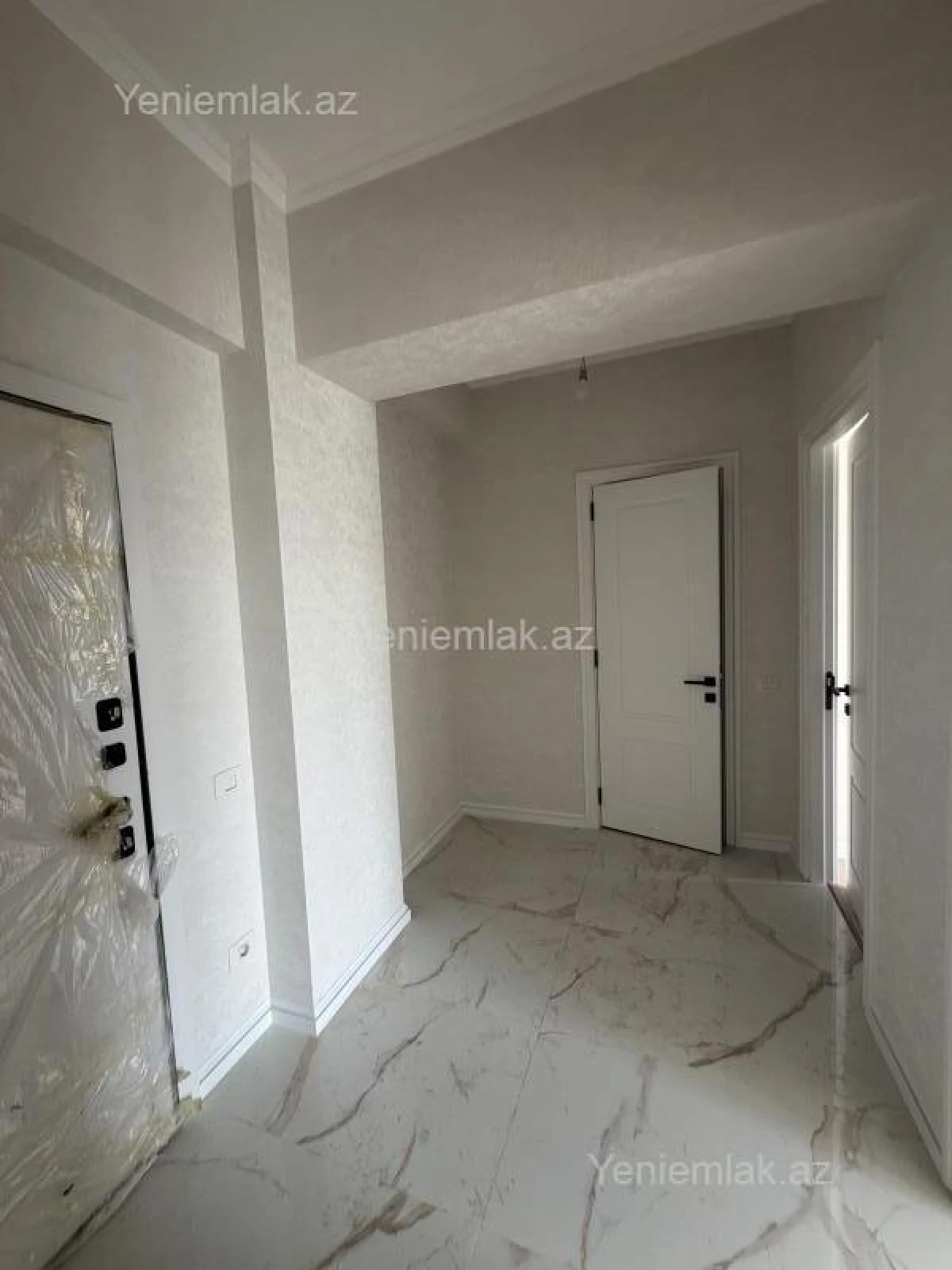 Satılır 3 otaqlı yeni tikili 73 m²