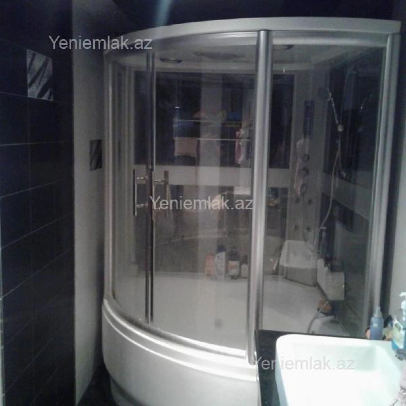 Satılır 3 otaqlı yeni tikili 120 m²