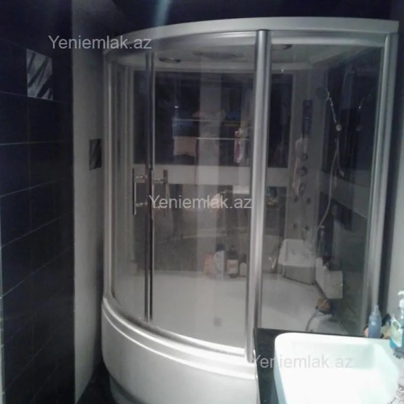 Satılır 3 otaqlı yeni tikili 120 m²