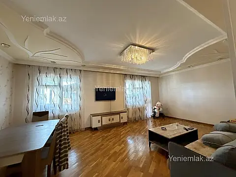 Satılır 5 otaqlı köhnə tikili 100 m²