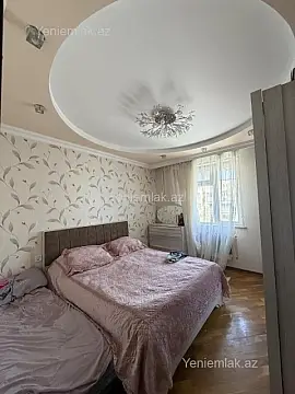 Satılır 5 otaqlı köhnə tikili 100 m²