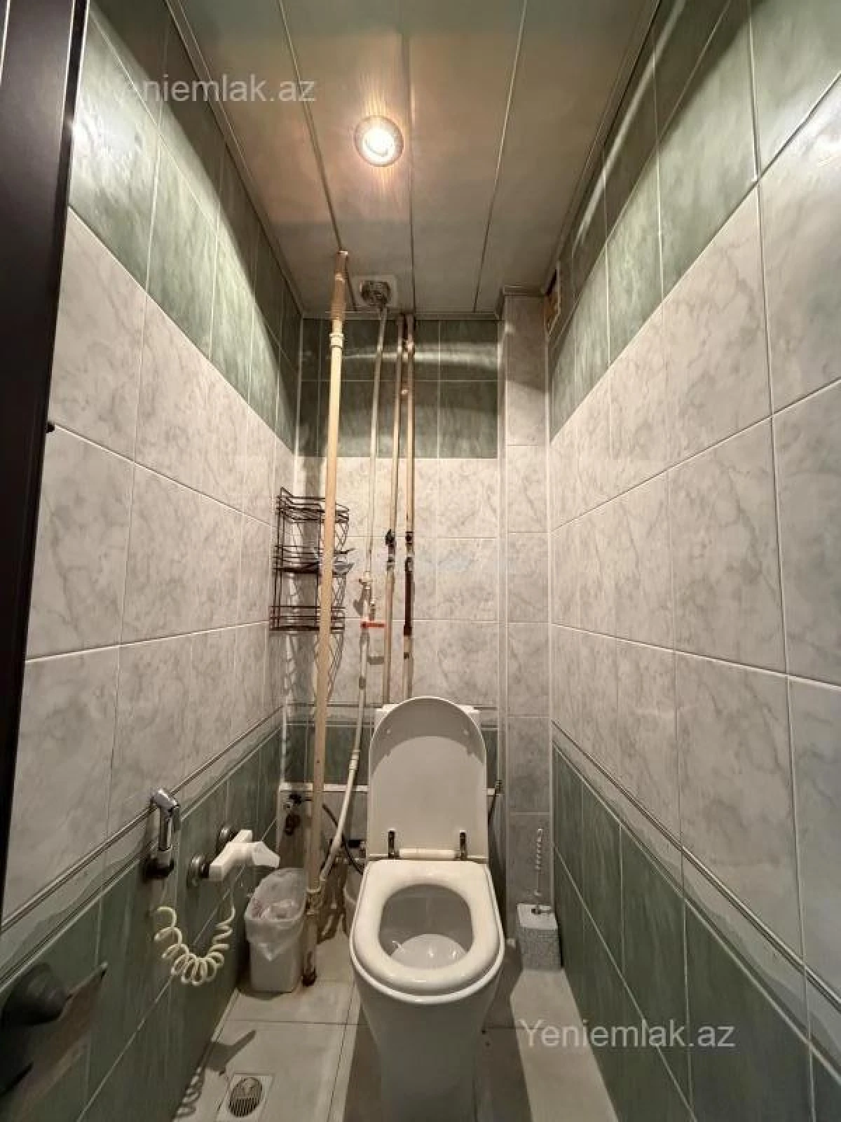 Satılır 5 otaqlı köhnə tikili 100 m²