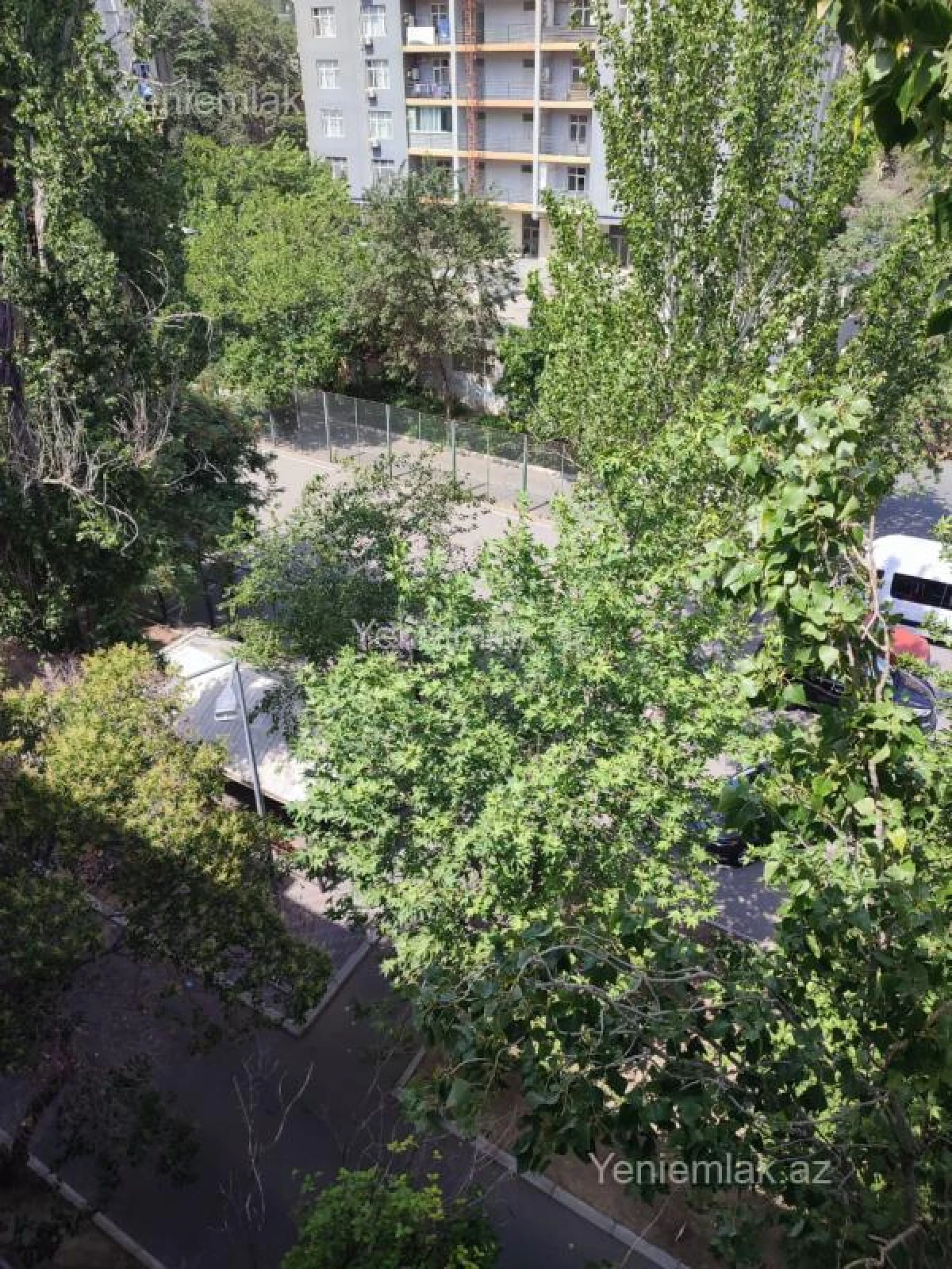 Satılır 2 otaqlı köhnə tikili 55 m²
