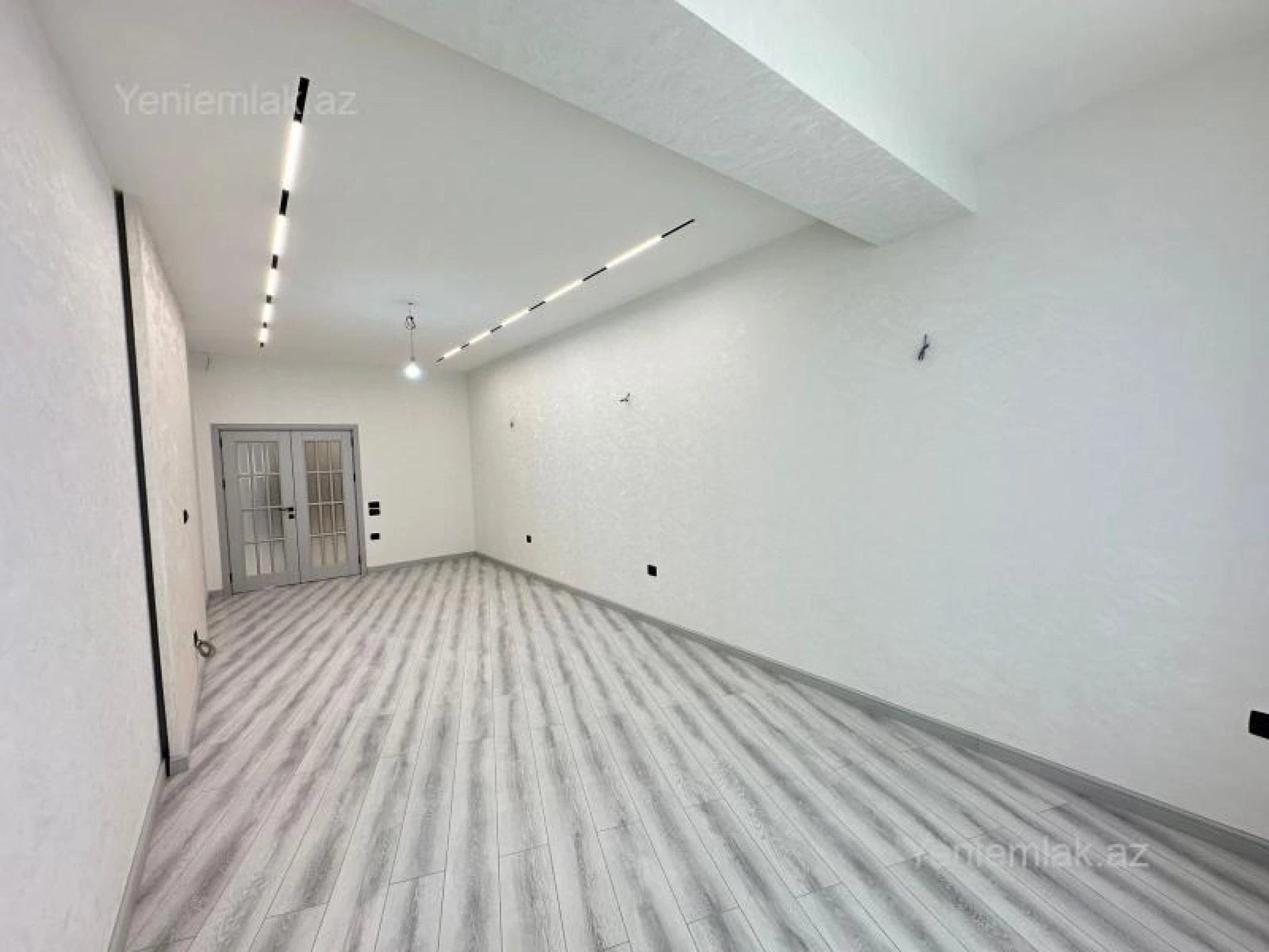 Satılır 3 otaqlı yeni tikili 131 m²