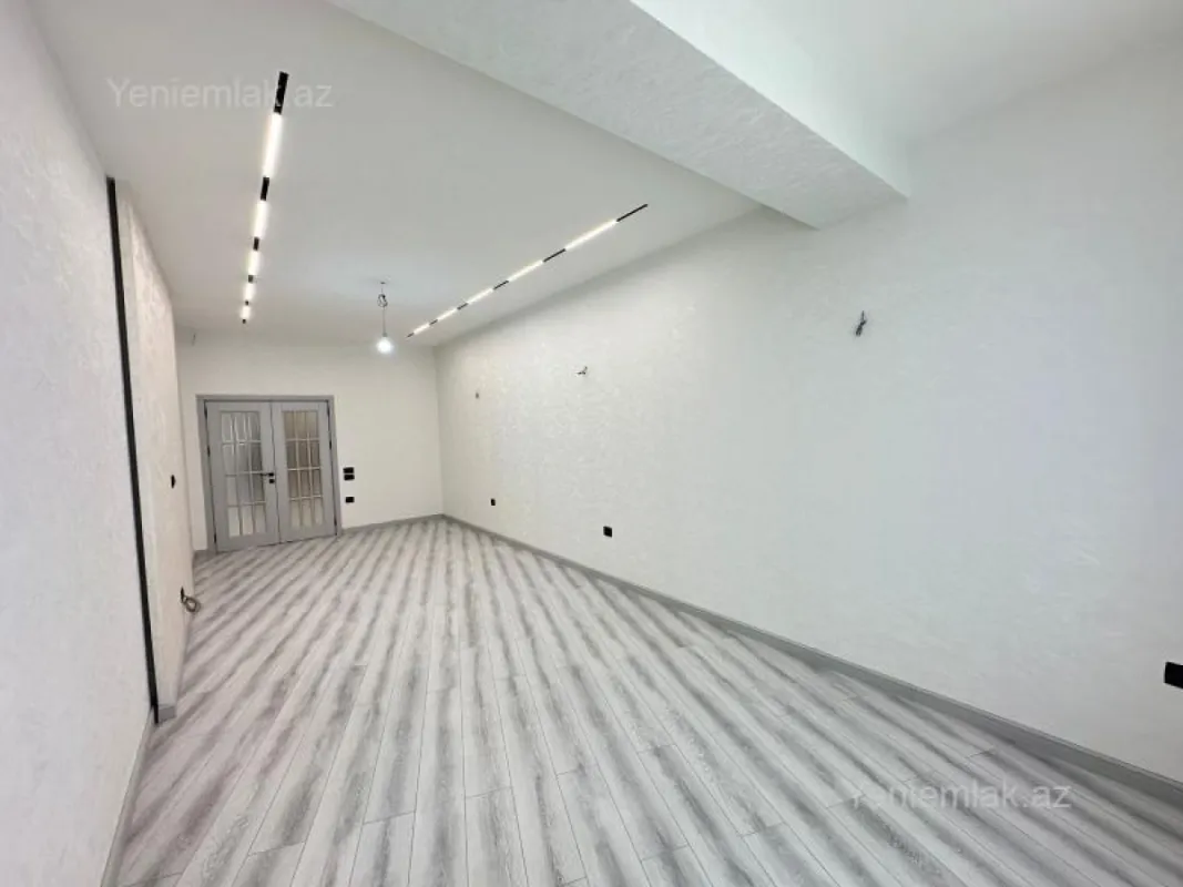 Satılır 3 otaqlı yeni tikili 131 m²