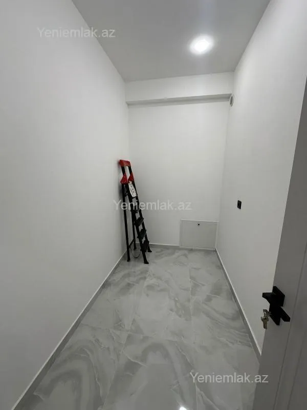 Satılır 3 otaqlı yeni tikili 131 m²