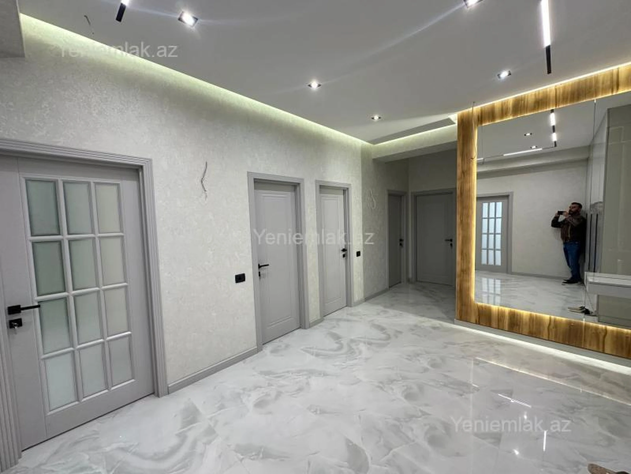 Satılır 3 otaqlı yeni tikili 131 m²