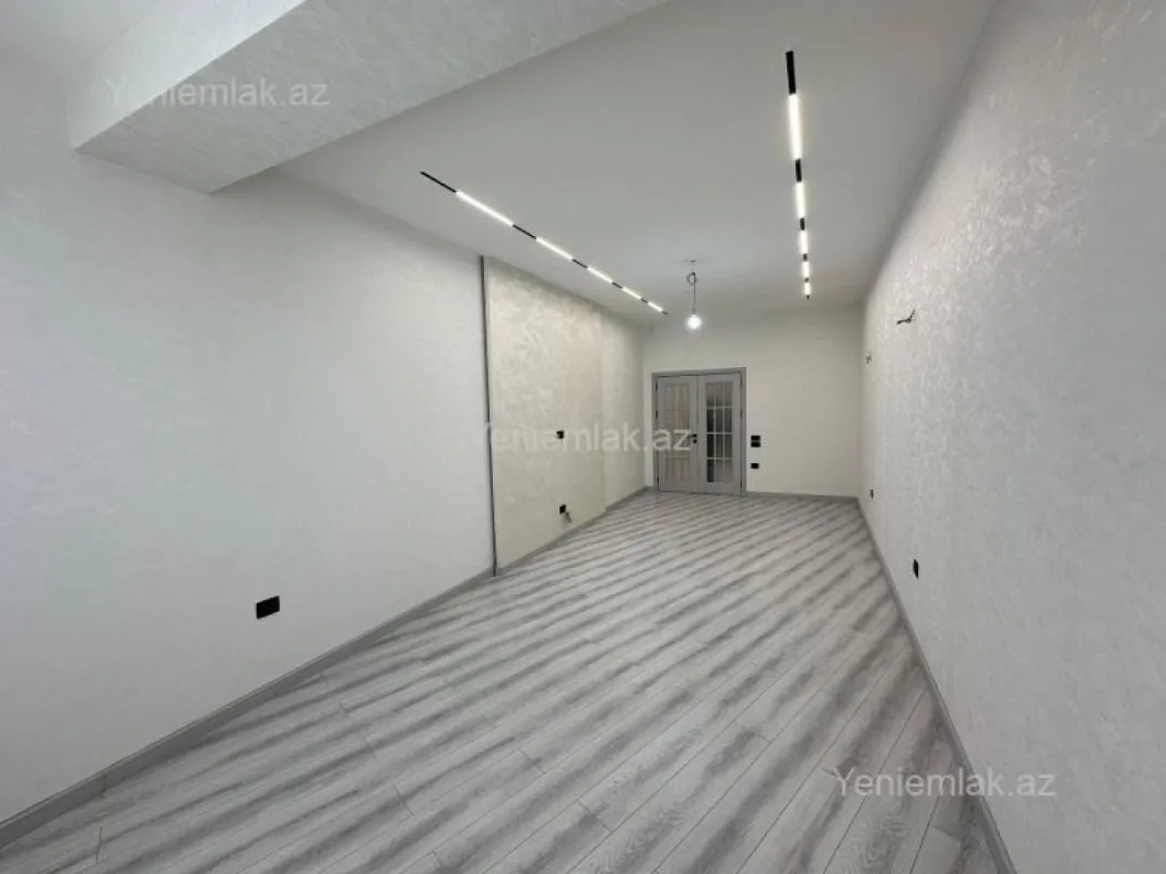Satılır 3 otaqlı yeni tikili 131 m²
