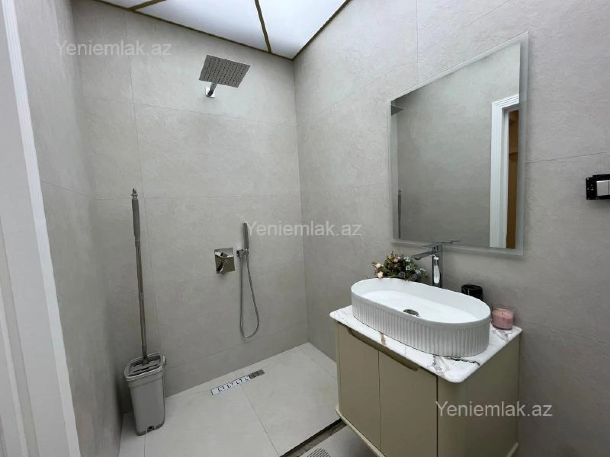 Satılır 3 otaqlı yeni tikili 98.5 m²