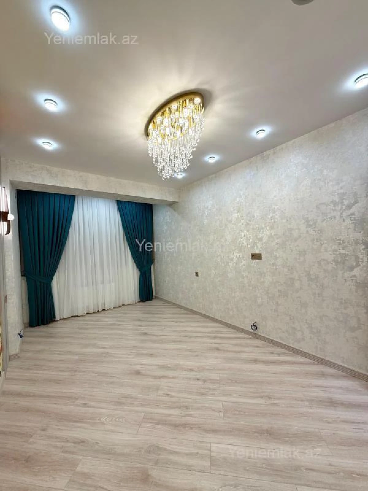 Satılır 3 otaqlı köhnə tikili 60 m²