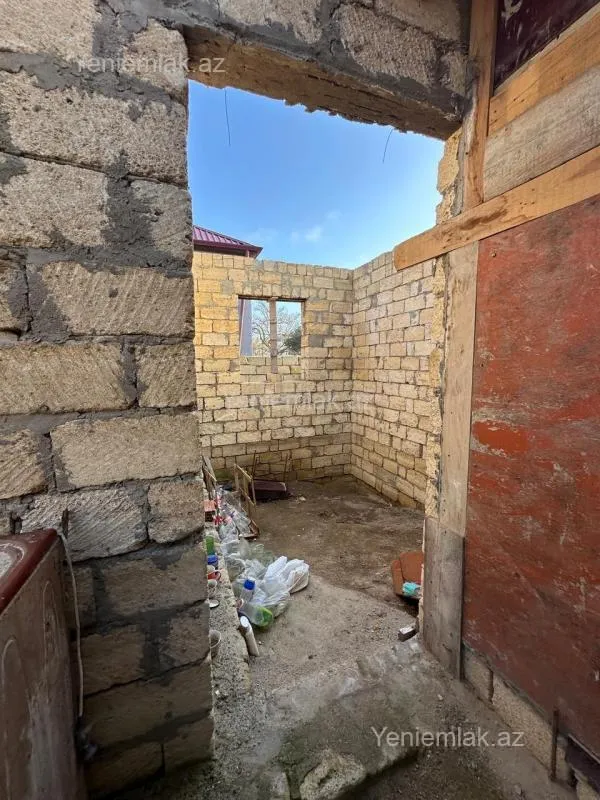 Satılır 3 otaqlı həyət evi 100 m²
