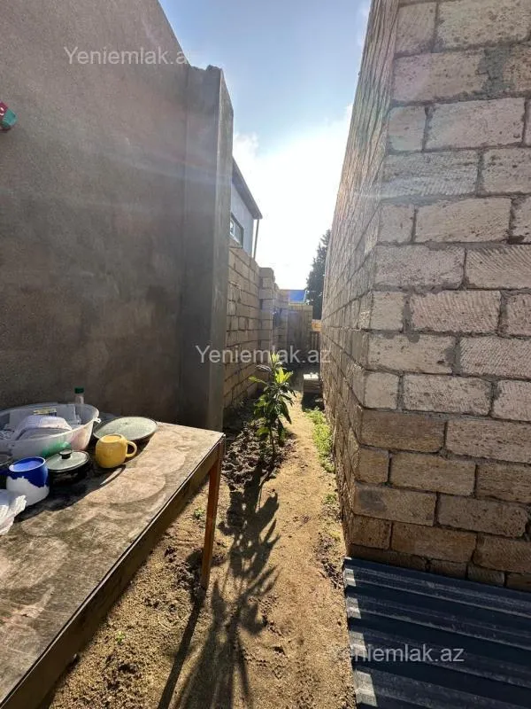 Satılır 3 otaqlı həyət evi 100 m²