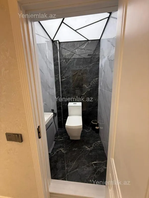 Satılır 2 otaqlı yeni tikili 95 m²