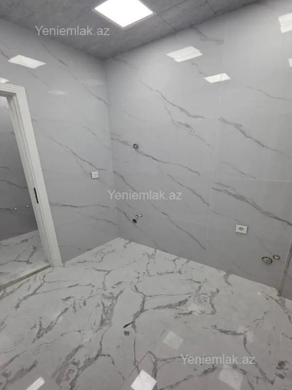 Satılır 3 otaqlı yeni tikili 81 m²
