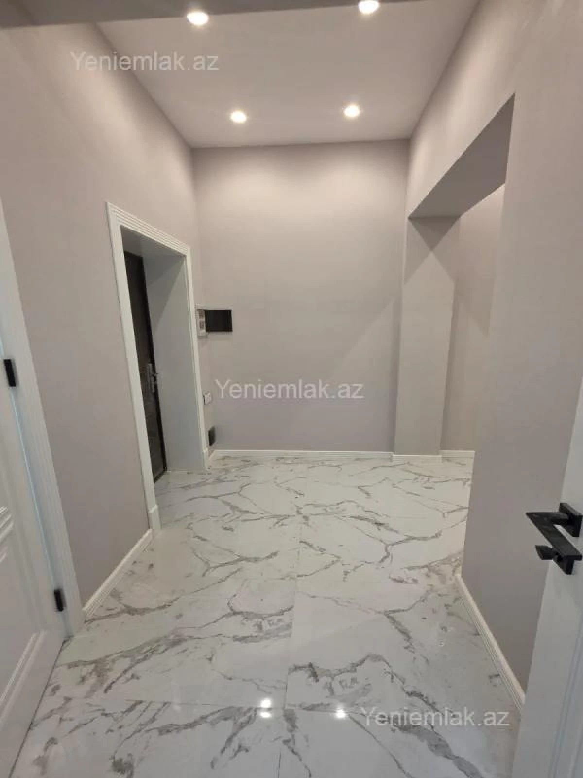 Satılır 3 otaqlı yeni tikili 81 m²