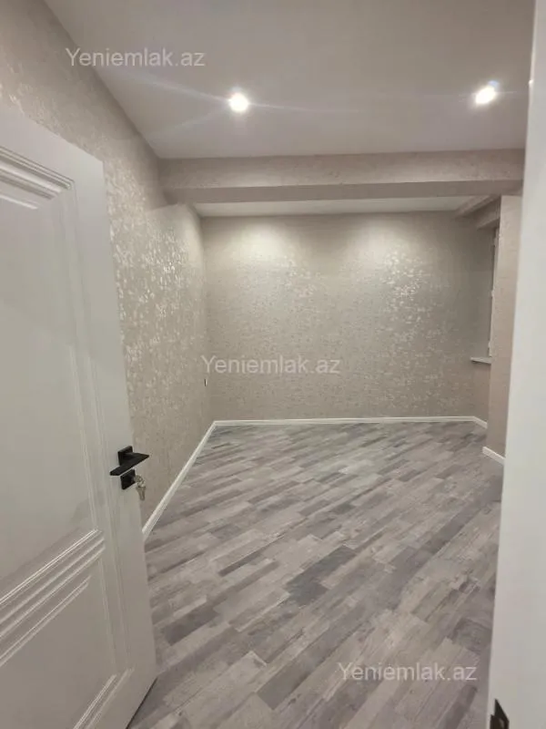 Satılır 3 otaqlı yeni tikili 81 m²