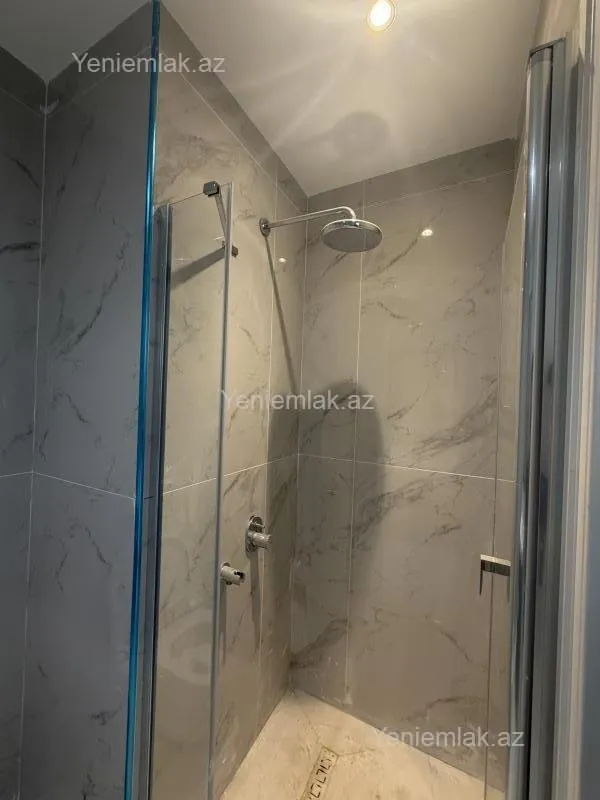 Satılır 2 otaqlı yeni tikili 73 m²