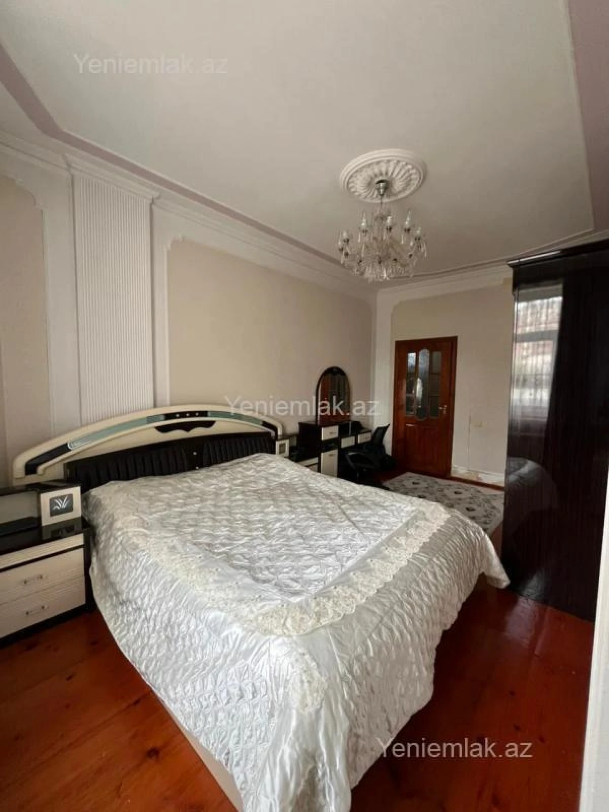 Satılır 4 otaqlı yeni tikili 130 m²
