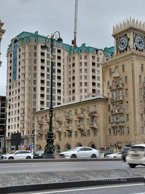 Satılır 3 otaqlı yeni tikili 85 m²