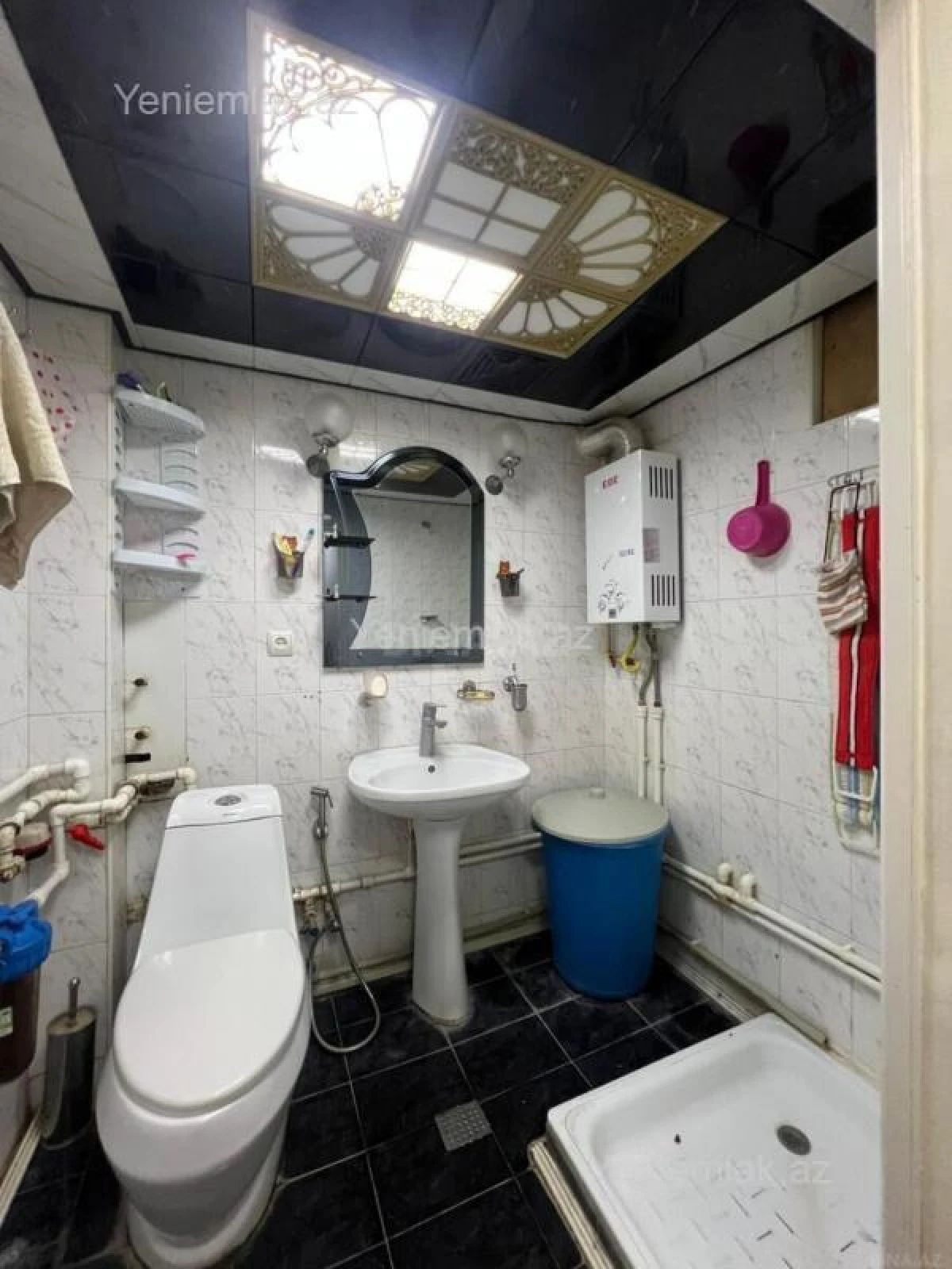 Satılır 3 otaqlı köhnə tikili 70 m²