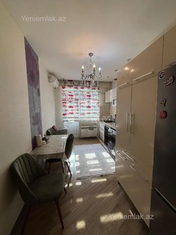 Satılır 2 otaqlı yeni tikili 90 m²