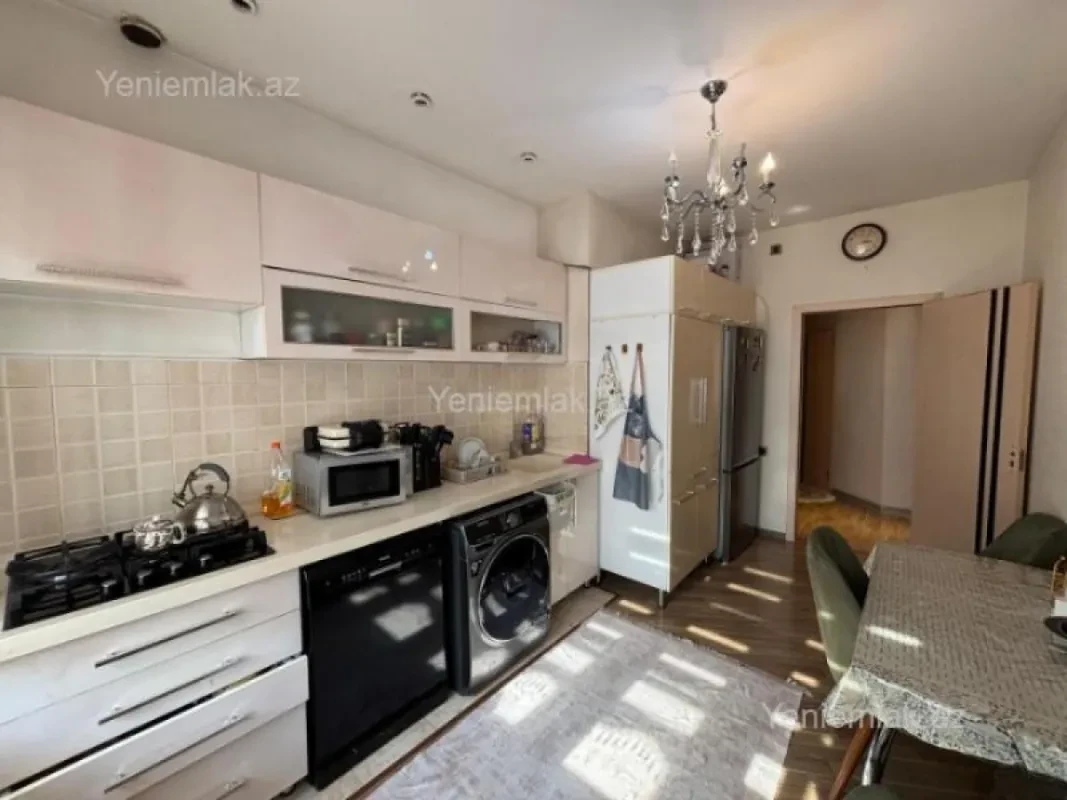 Satılır 2 otaqlı yeni tikili 90 m²