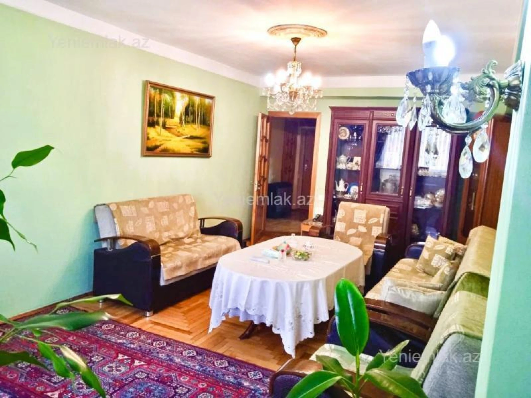 Satılır 4 otaqlı köhnə tikili 90 m²