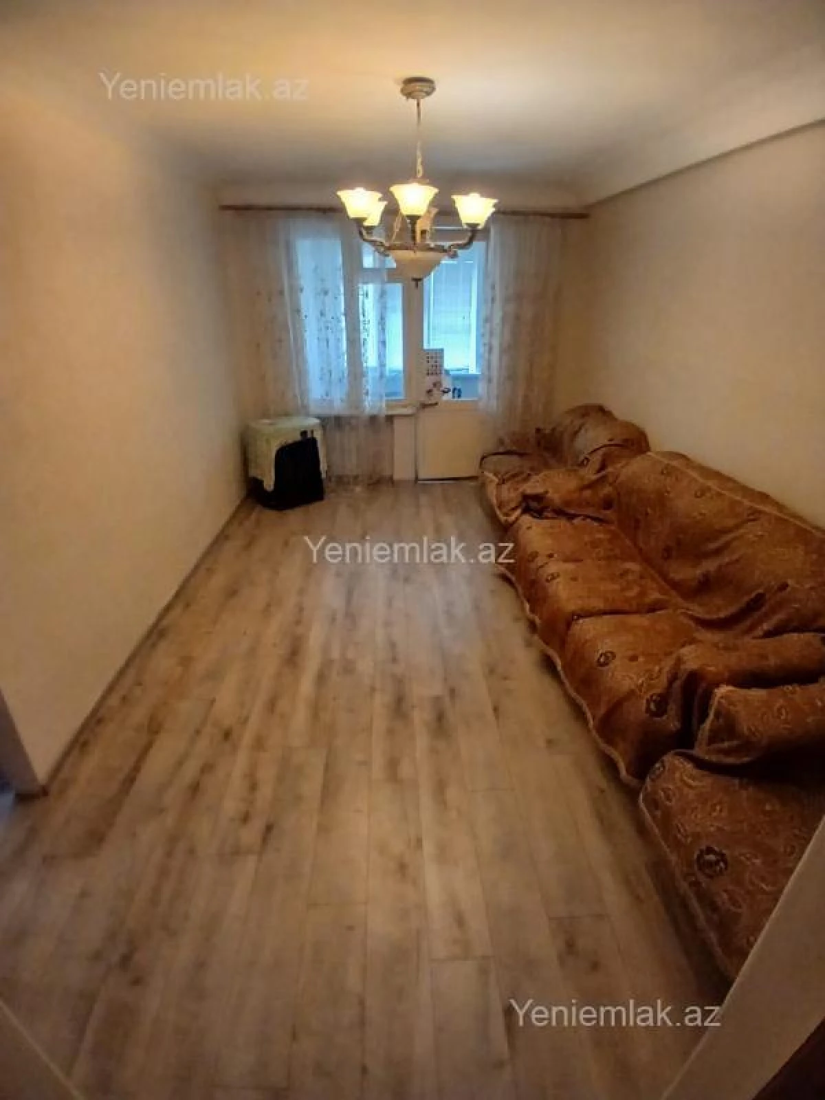 Satılır 3 otaqlı köhnə tikili 75 m²