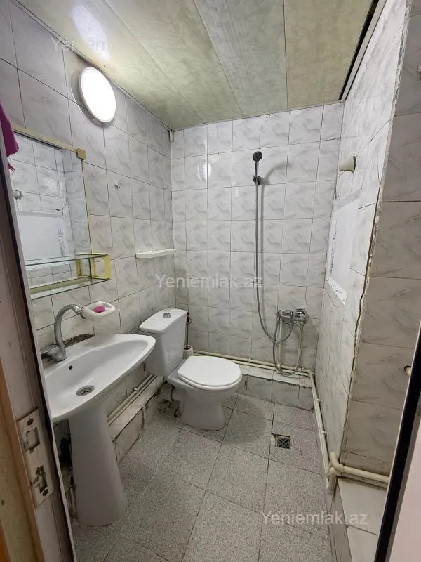 Satılır 3 otaqlı köhnə tikili 85 m²