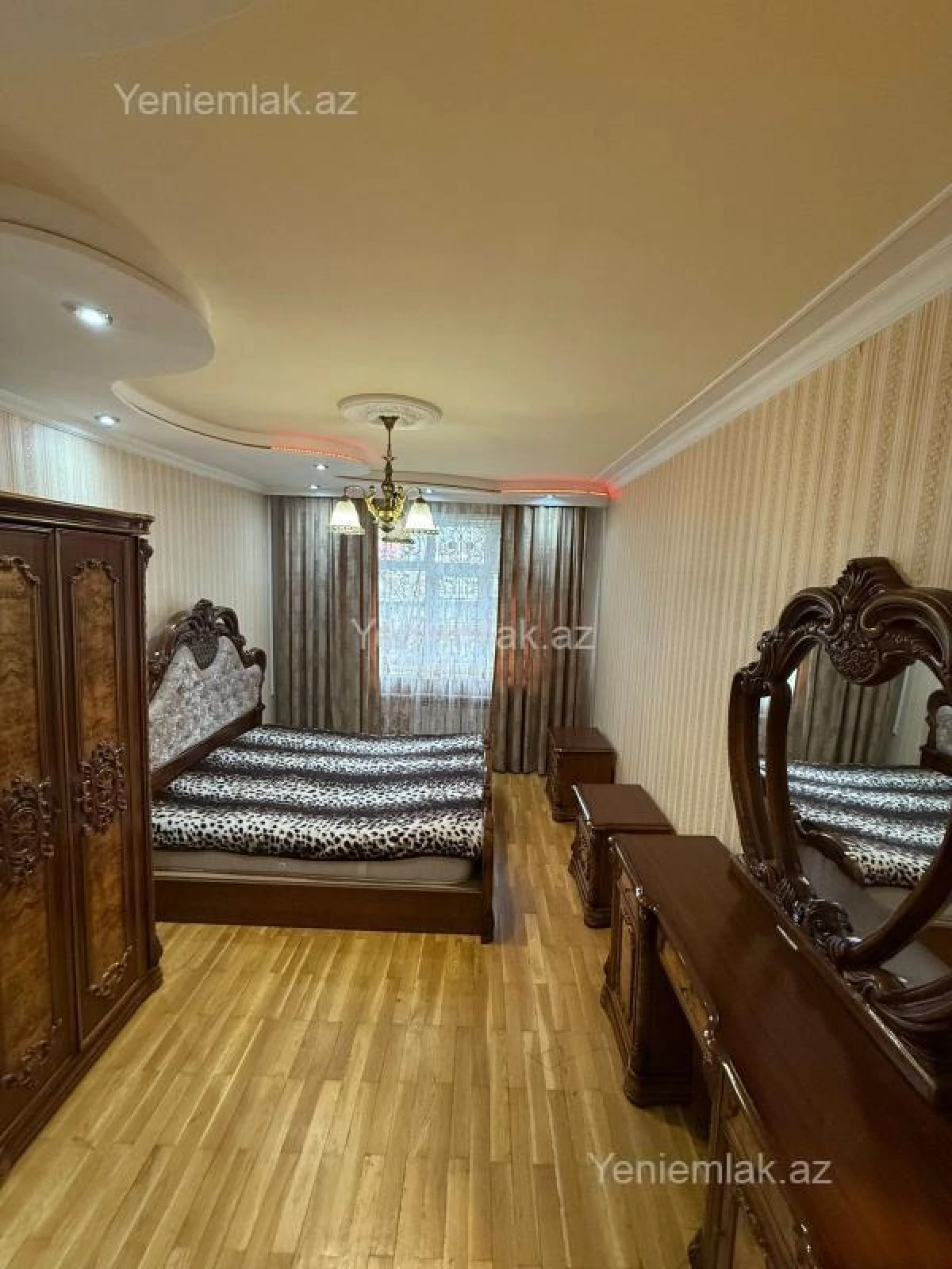 Satılır 3 otaqlı köhnə tikili 85 m²