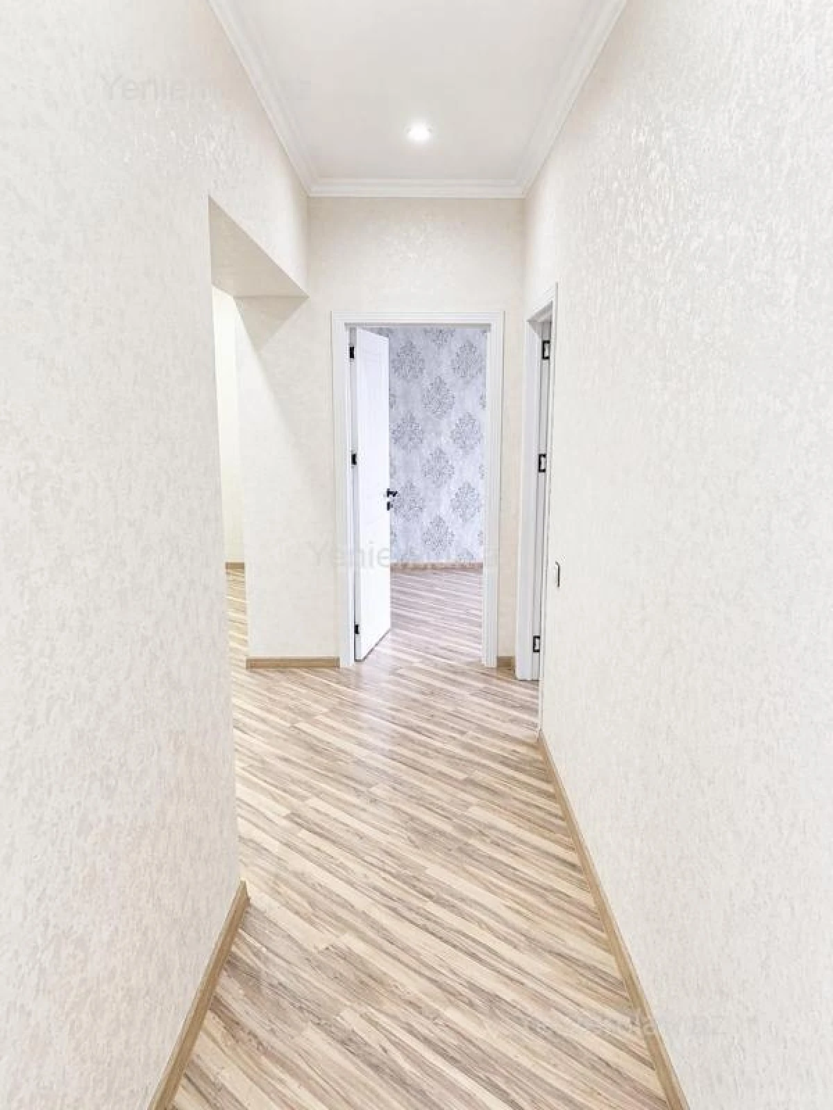 Satılır 3 otaqlı yeni tikili 100 m²