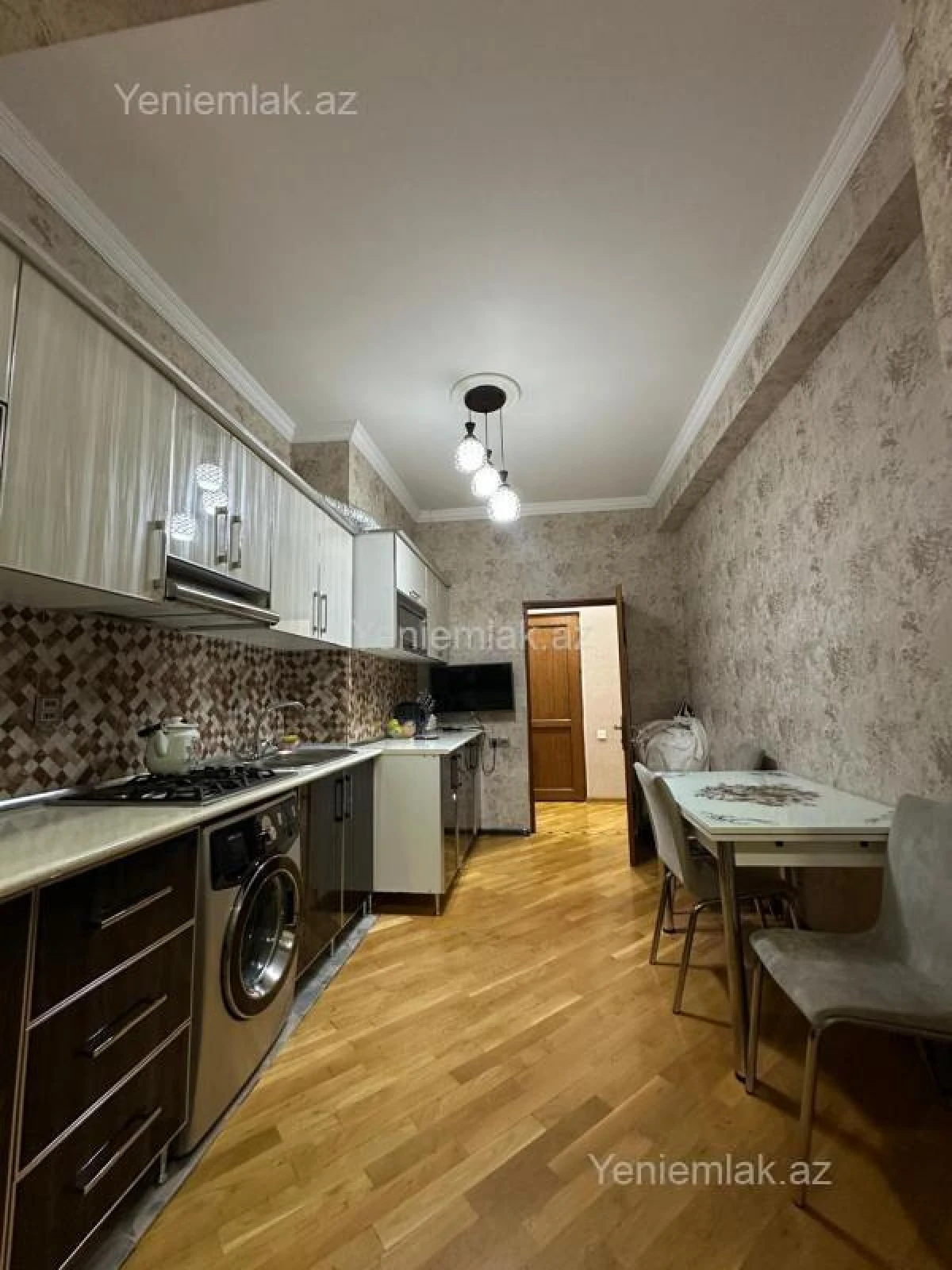 Satılır 3 otaqlı yeni tikili 90 m²