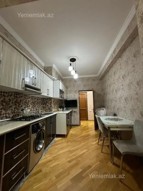 Satılır 3 otaqlı yeni tikili 90 m²