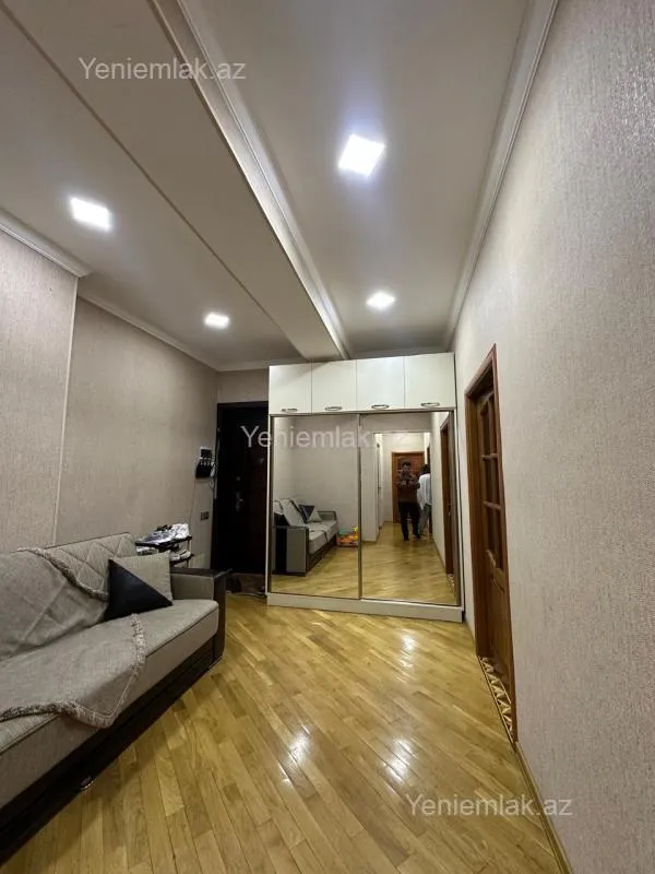Satılır 3 otaqlı yeni tikili 90 m²