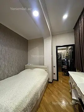 Satılır 3 otaqlı yeni tikili 90 m²
