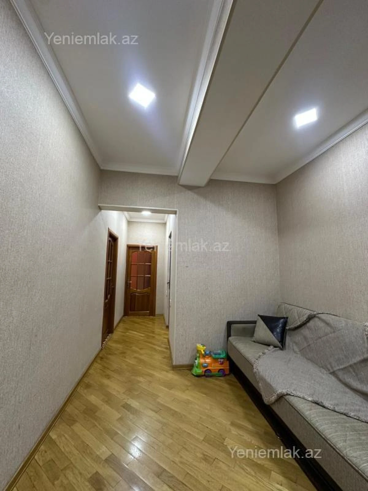 Satılır 3 otaqlı yeni tikili 90 m²