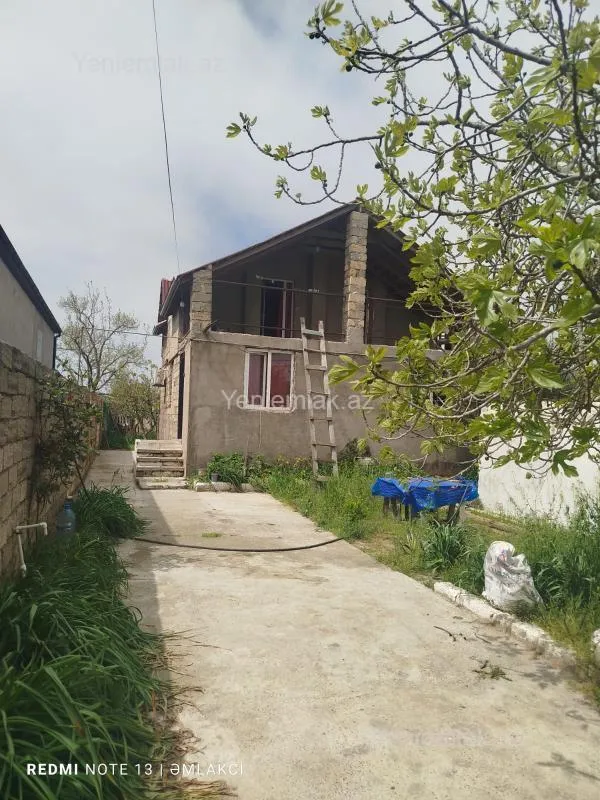 Satılır 2 otaqlı həyət evi 80 m²