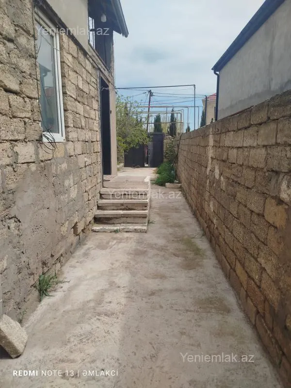 Satılır 2 otaqlı həyət evi 80 m²