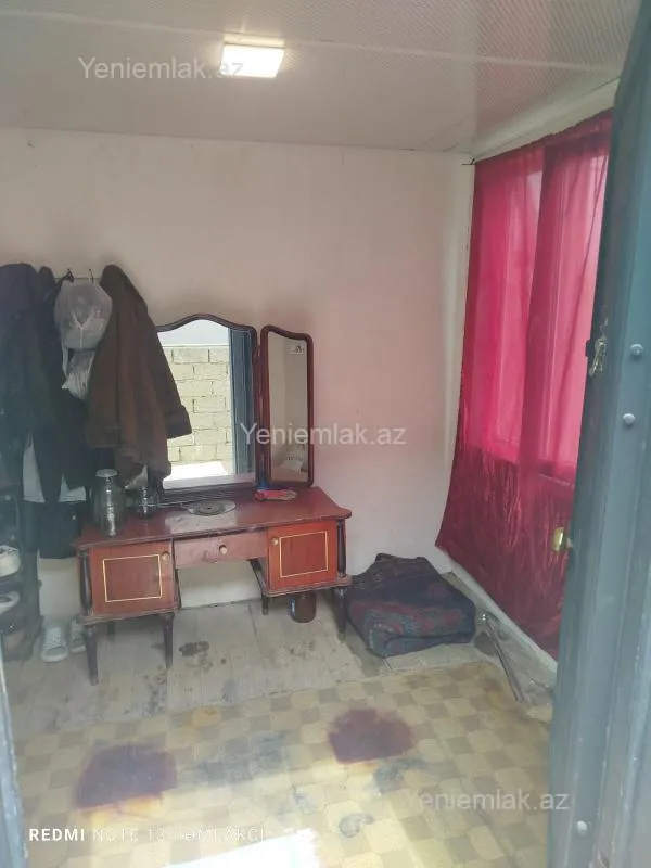 Satılır 2 otaqlı həyət evi 80 m²