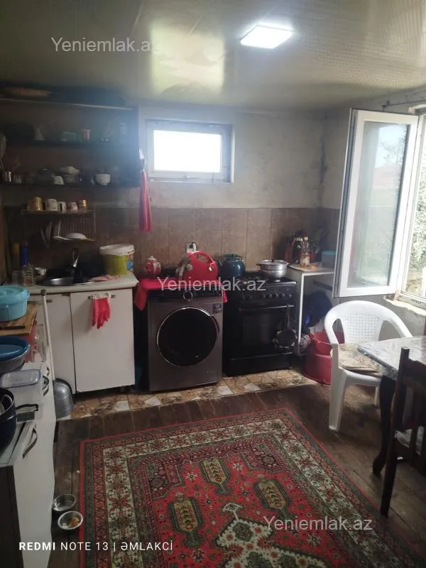 Satılır 2 otaqlı həyət evi 80 m²