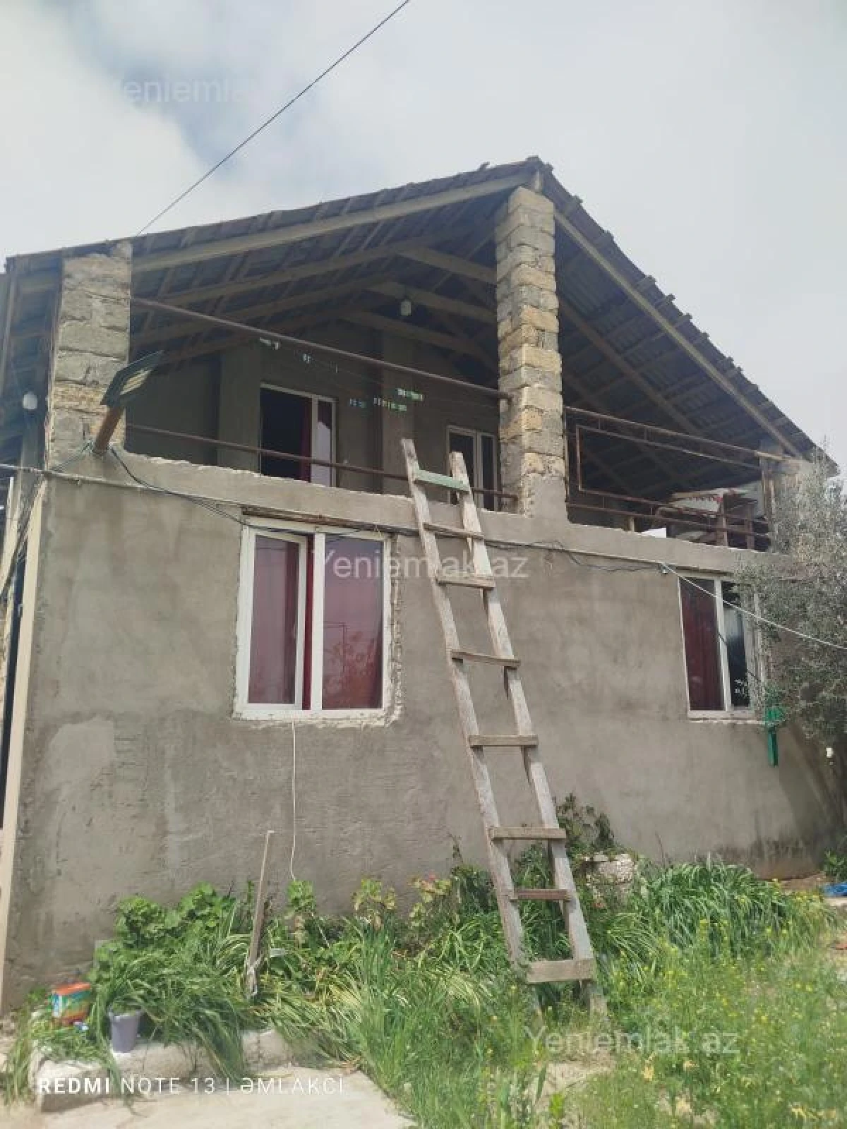 Satılır 2 otaqlı həyət evi 80 m²
