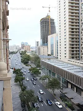 Satılır 4 otaqlı yeni tikili 220 m²