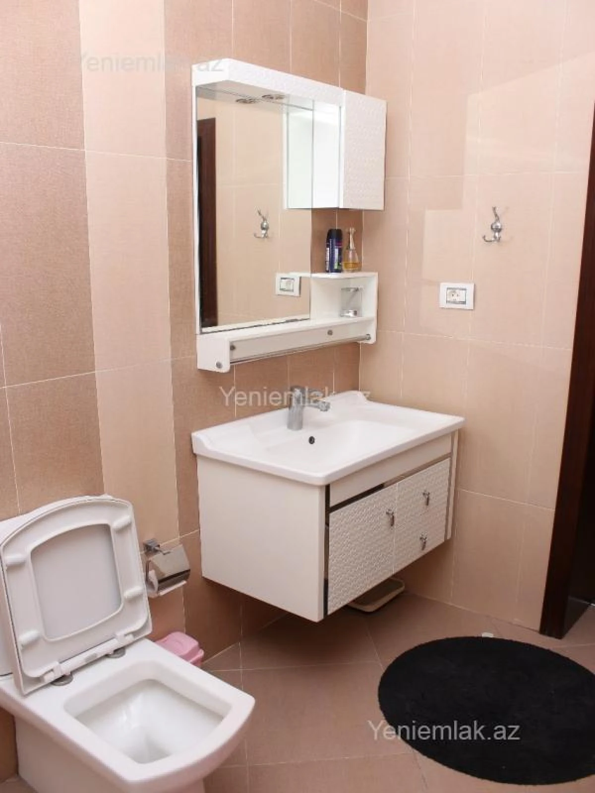 Satılır 4 otaqlı yeni tikili 220 m²